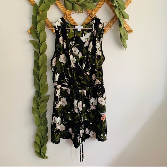 Carolina Belle Floral Romper - Picture 1 of 6